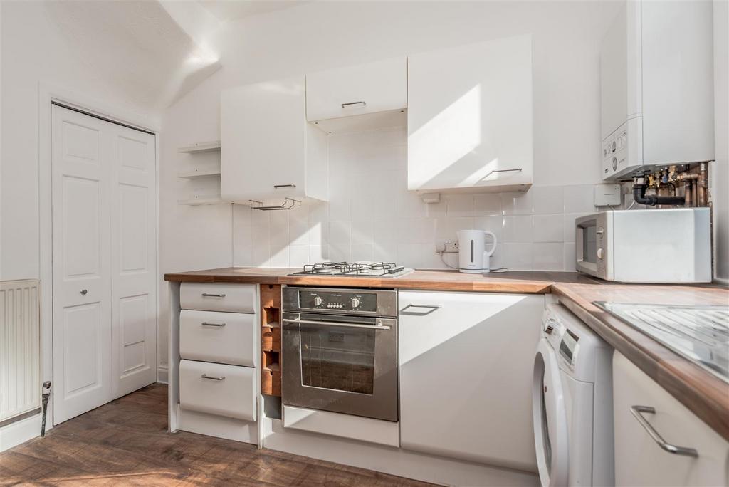 Fitted Kitchen: