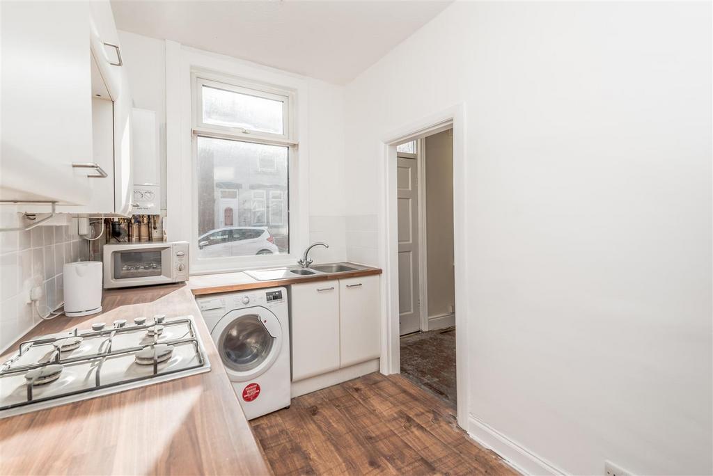 Fitted Kitchen: