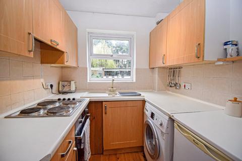 1 bedroom house for sale, Chiltern Road, Burnham, Buckinghamshire, SL1