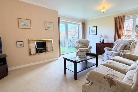 3 bedroom detached house for sale, Harrow Place, Lytham