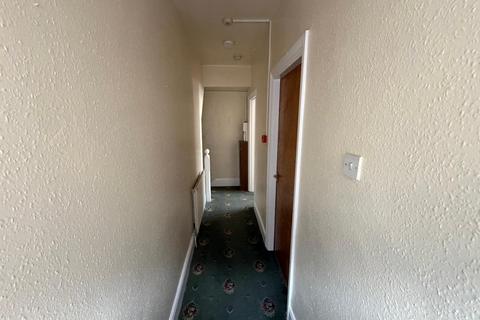 2 bedroom flat to rent, Belgrave Road, Colwyn Bay