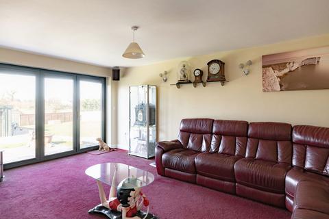 5 bedroom detached house for sale, Church Hill, Cheddington, Buckinghamshire LU7