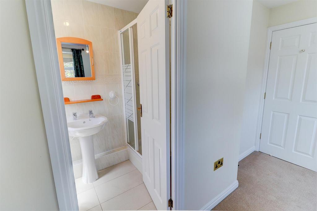 Ensuite (Bedroom 1)