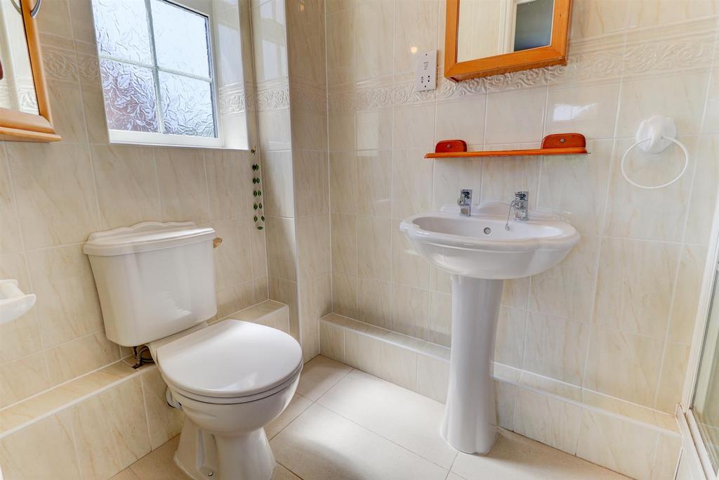 Ensuite (Bedroom 1)