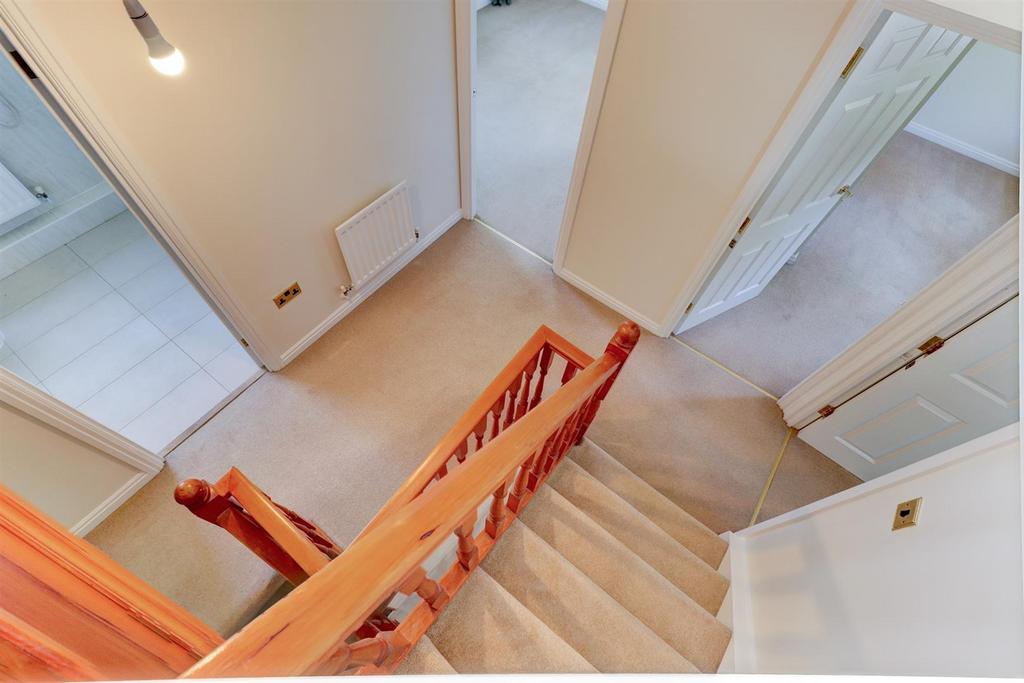 Second Floor Landing/Stairs