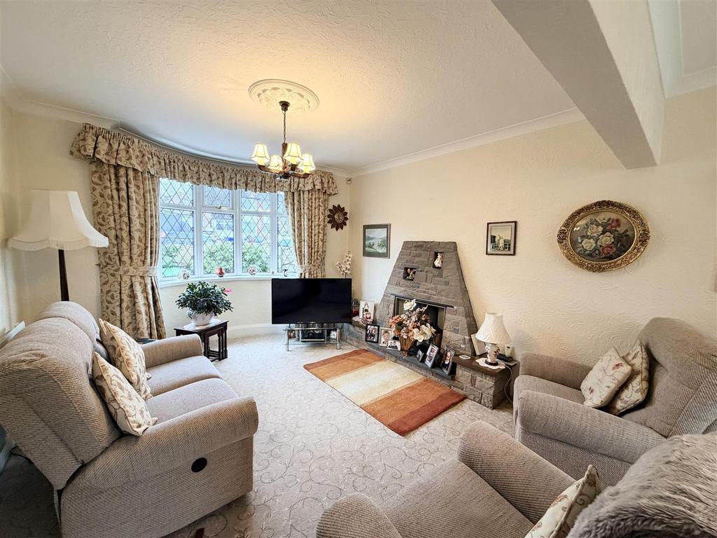 Living Room/Dining Room