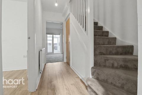 4 bedroom semi-detached house for sale, Bessemer Drive, Newport