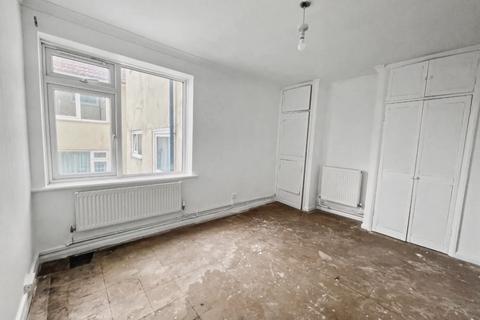 2 bedroom flat for sale, Longridge Court, Longridge Avenue, Saltdean, BN2 8LY