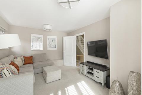 3 bedroom semi-detached house for sale, Beacon Avenue, Kings Hill, West Malling
