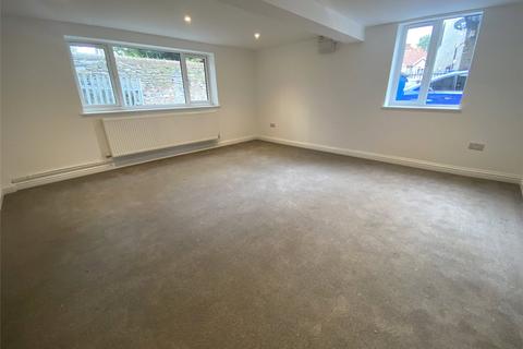2 bedroom maisonette to rent, Badminton Road, Bristol BS16