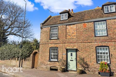 3 bedroom end of terrace house for sale, Canterbury Road, Birchington