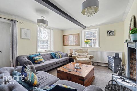 3 bedroom end of terrace house for sale, Canterbury Road, Birchington