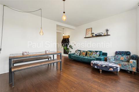 2 bedroom apartment for sale, Grand Parade, Green Lanes, London, N4