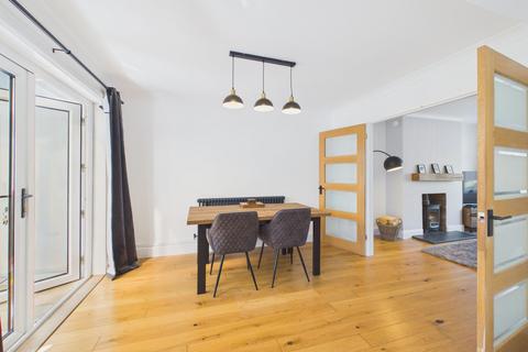 undefined, Lon Catwg, Pontardawe, SA8