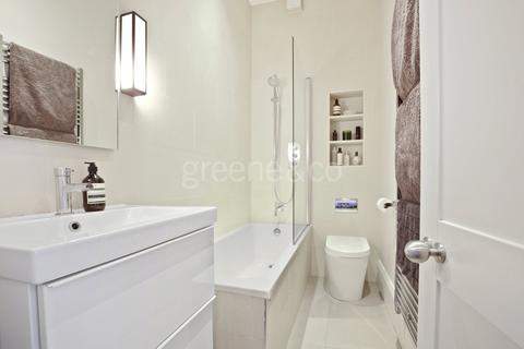 2 bedroom flat to rent, Portnall Road London W9