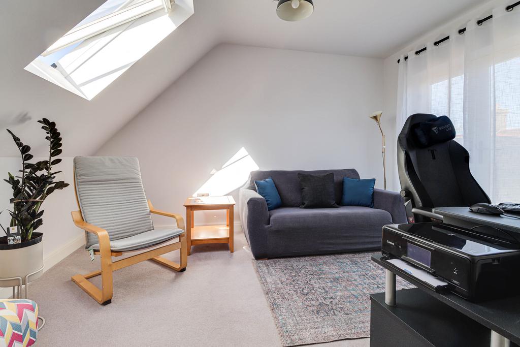 Bedroom/Study