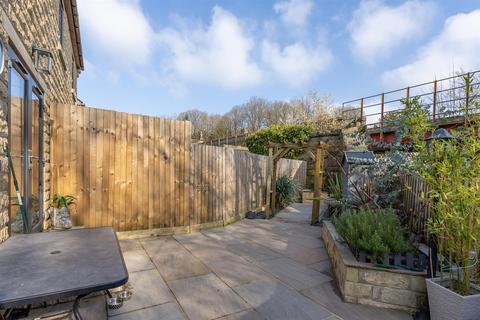 3 bedroom end of terrace house for sale, Ridings Fields, Holmfirth HD9