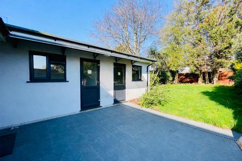 undefined, Queens Road, ENFIELD, EN1