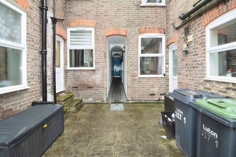 undefined, High Town Road, High Town, Luton, LU2