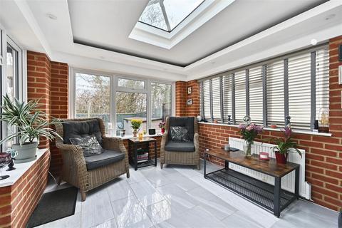 3 bedroom house for sale, Carfax Close, Bexhill-On-Sea