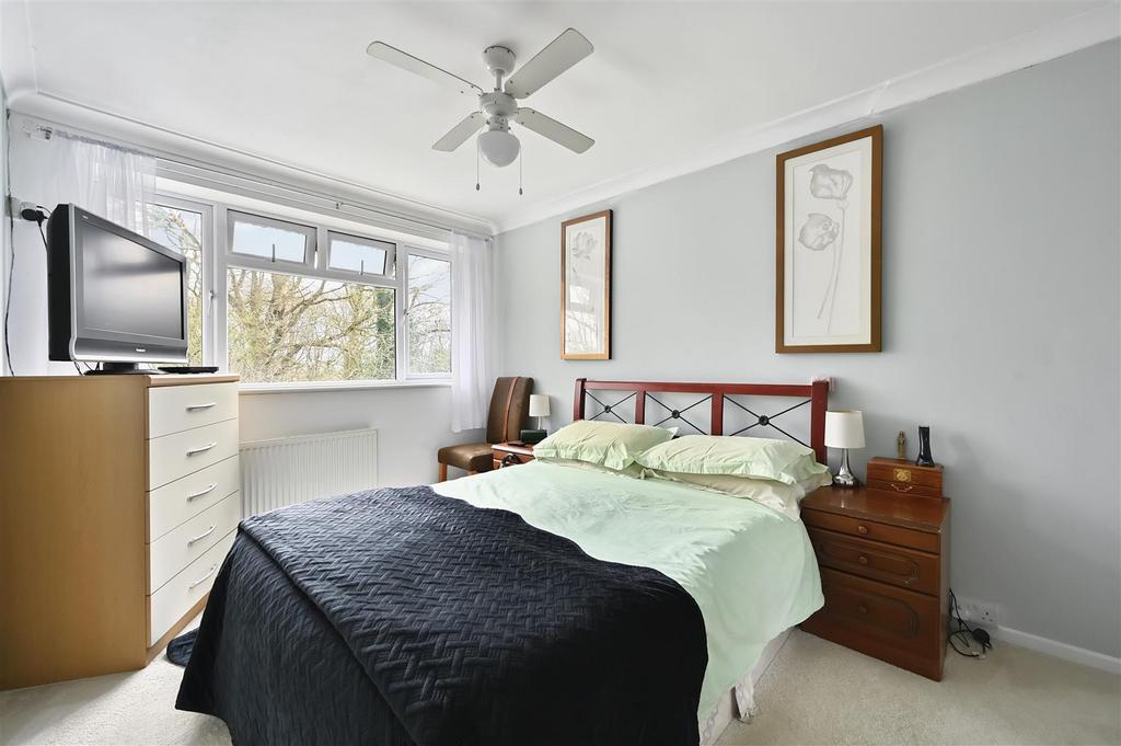 7 CARFAX CLOSE - TN395 EG - PHOTO (2).jpg