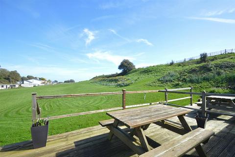 2 bedroom bungalow for sale, SHORT WALK TO SEAFRONT * VENTNOR