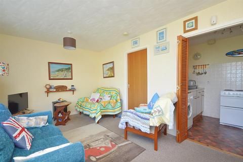 2 bedroom bungalow for sale, SHORT WALK TO SEAFRONT * VENTNOR