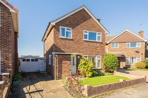 3 bedroom detached house for sale, St. Marys Close, Sunbury-On-Thames TW16