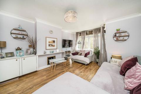 4 bedroom semi-detached house for sale, Chiltern Drive, Surbiton KT5
