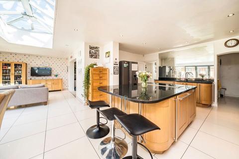 4 bedroom semi-detached house for sale, Chiltern Drive, Surbiton KT5