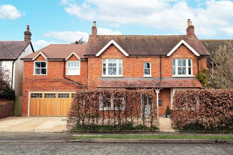 undefined, Long Crendon, Buckinghamshire