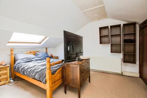 3 bedroom terraced house for sale, Second Avenue, West Yorkshire HX3