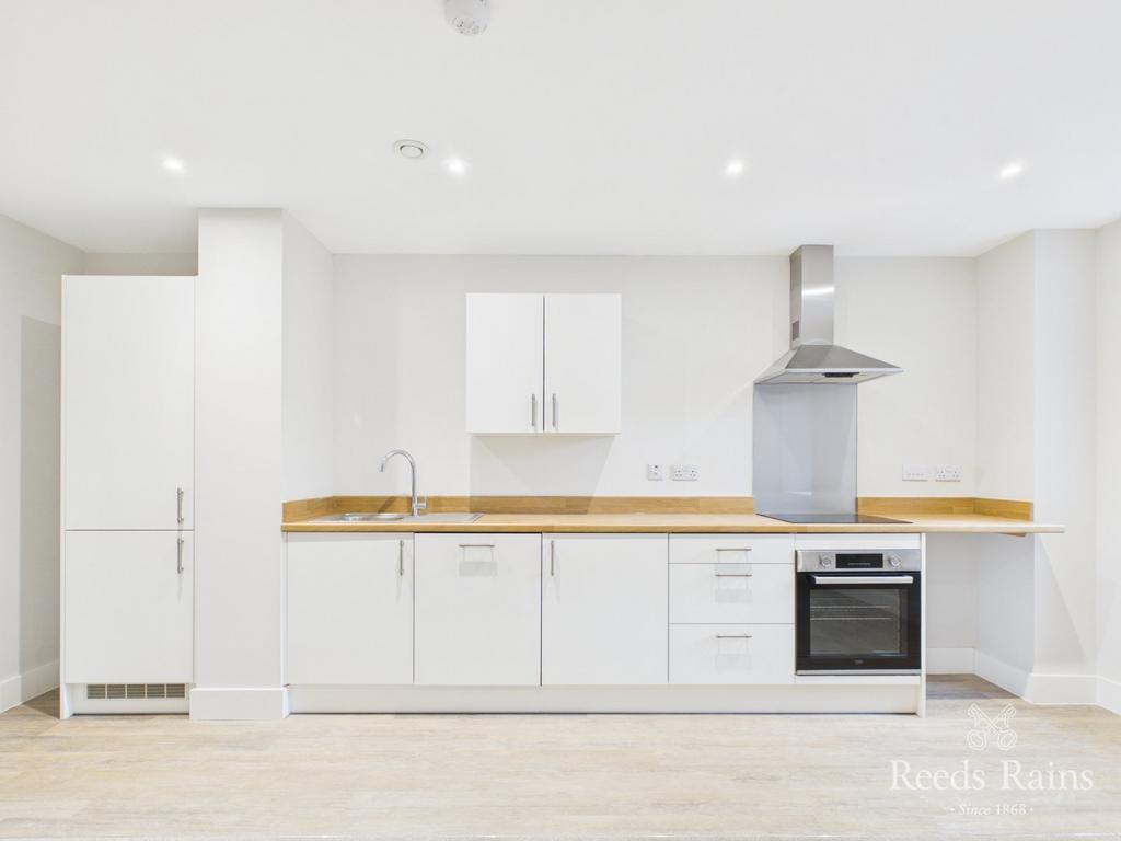 Open Lounge/Kitchen