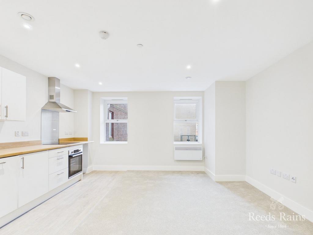 Open Lounge/Kitchen