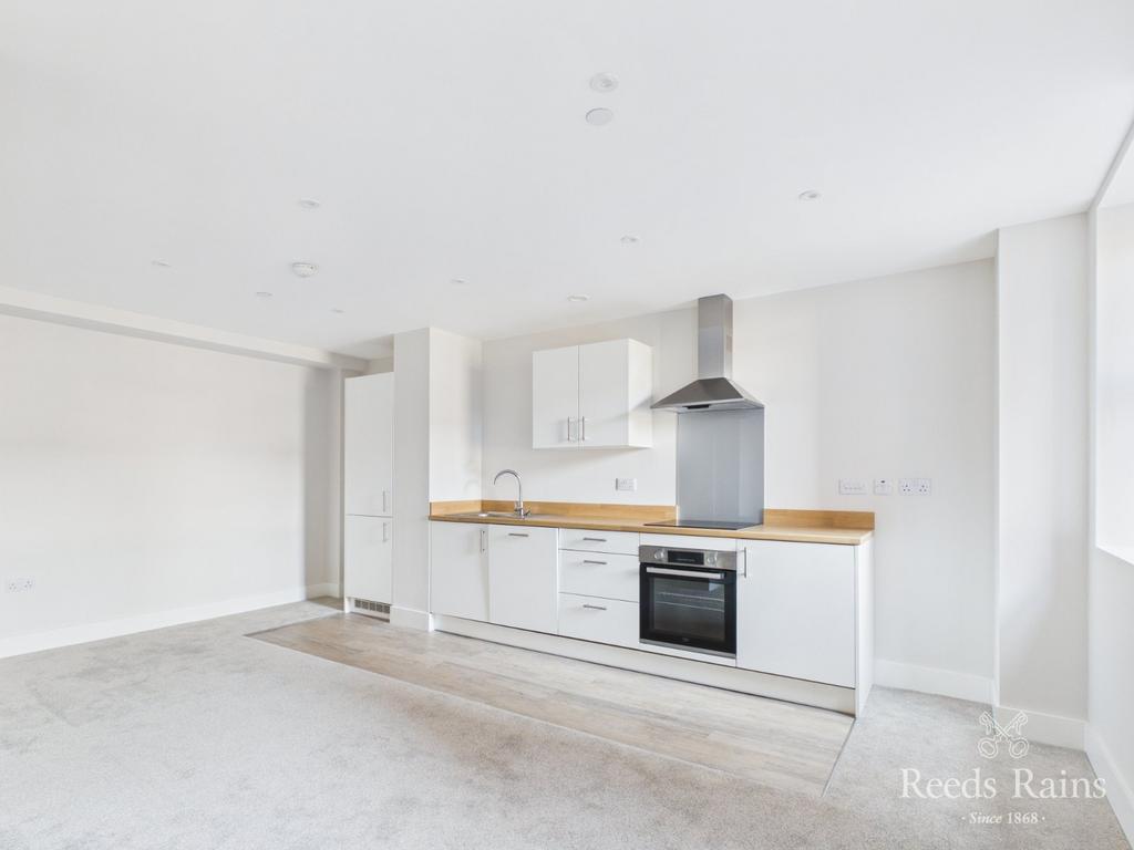 Open Kitchen/Lounge