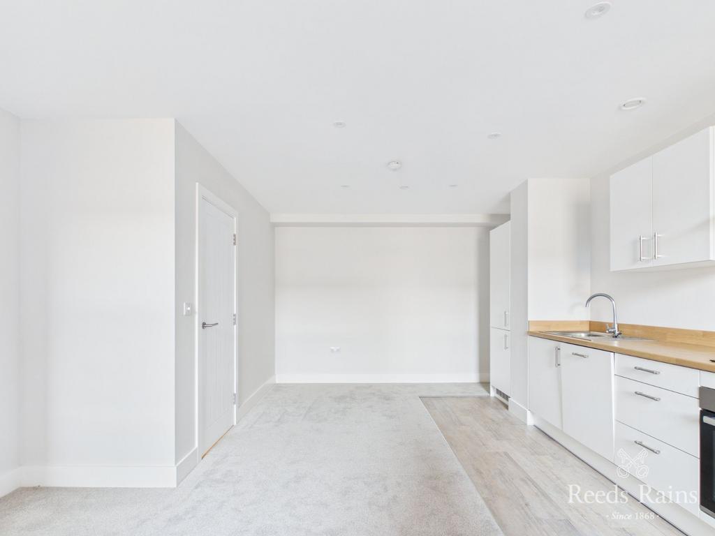 Open Kitchen/Lounge