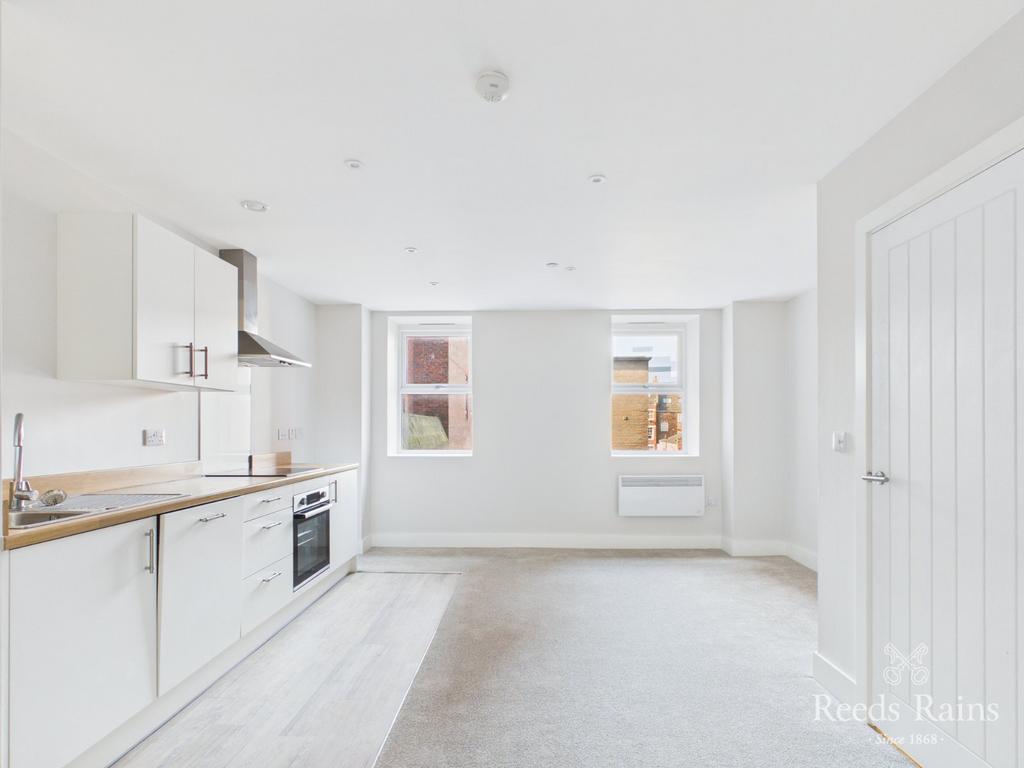 Open Kitchen/Lounge