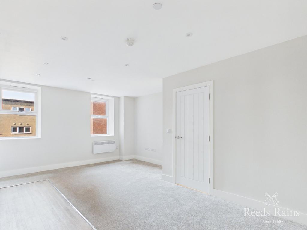 Open Kitchen/Lounge