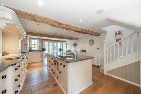 undefined, The Green, Twickenham TW2