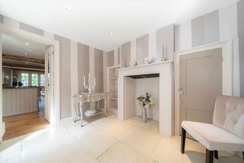 undefined, The Green, Twickenham TW2