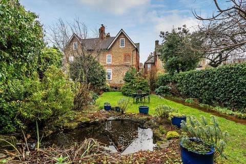 4 bedroom townhouse for sale, Epsom Road, Guildford, Surrey GU1.