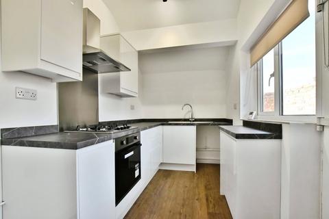 2 bedroom end of terrace house for sale, Beaconsfield Road, Altrincham, WA14