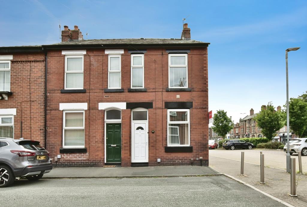 2 bedroom end of terrace house for sale