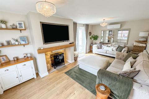 undefined, Clarendon Close, Corby NN18