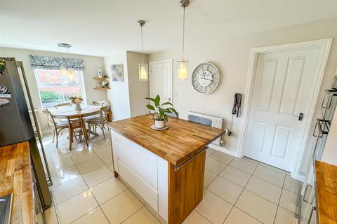 undefined, Clarendon Close, Corby NN18