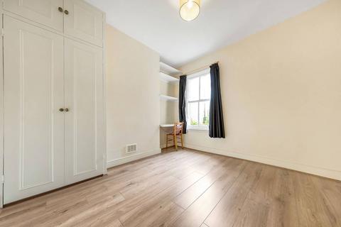 2 bedroom flat to rent, Holyport Road, Fulham, London, SW6