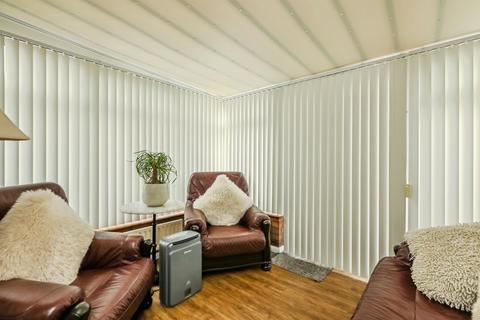 2 bedroom detached bungalow for sale, Blackthorn Close, Scunthorpe