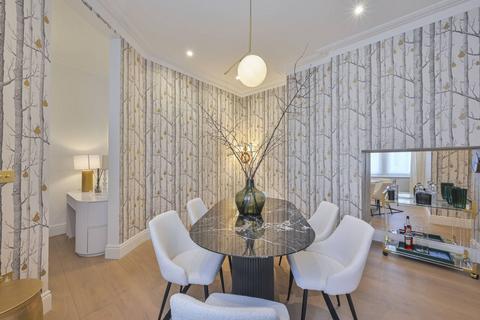 2 bedroom flat to rent, Trebovir Road, Earls Court, London, SW5