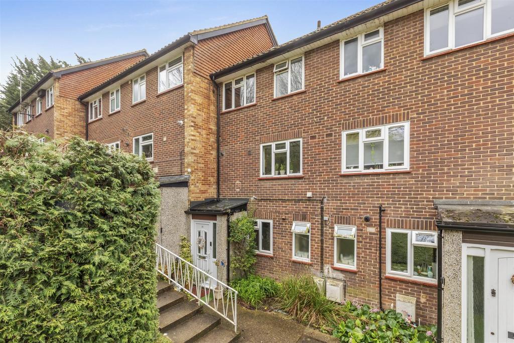 13 Southbourne House, Amersham Hill, HP13 6 HJ-14.j
