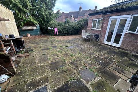6 bedroom terraced house for sale, London Road, Luton